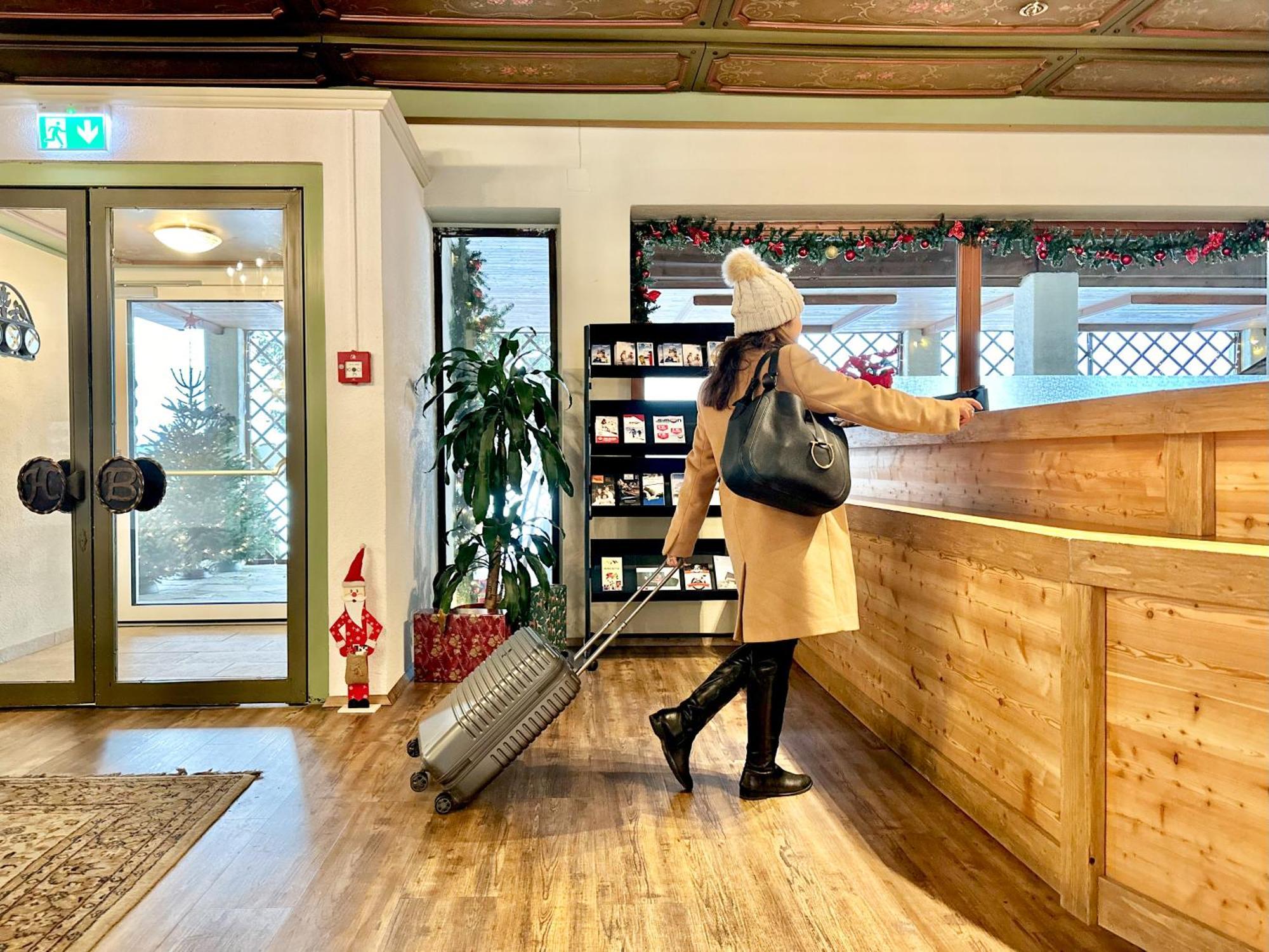 萨菲登安斯泰内嫩米尔 Clc Alpine Centre酒店 外观 照片